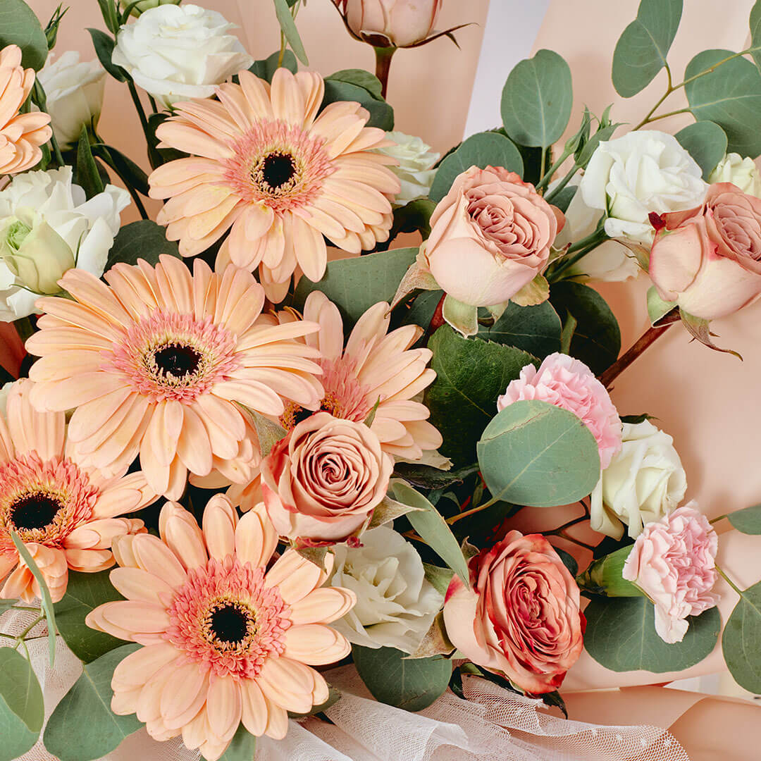 Blake Peach Gerbera Bouquet - Image 4