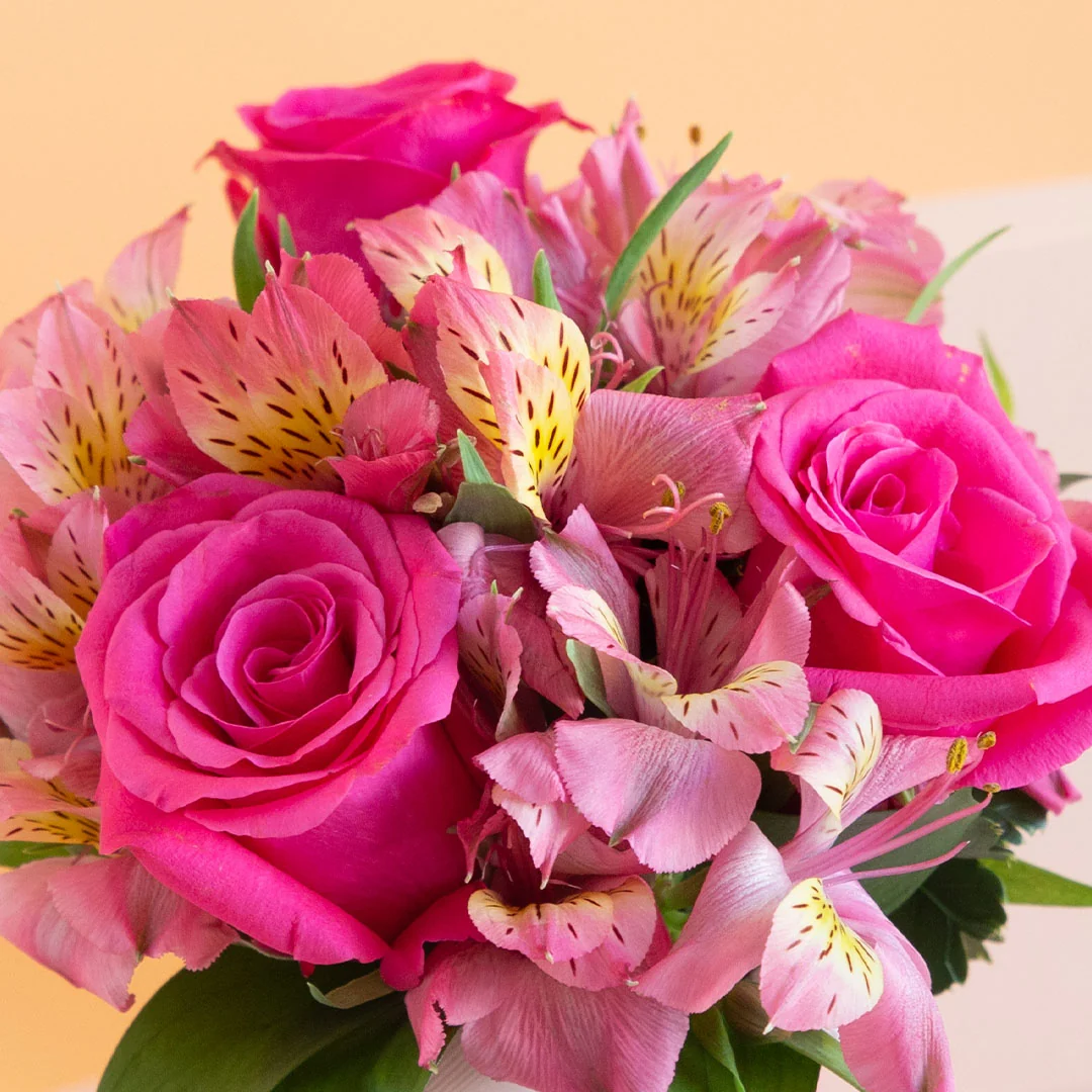 Gwendolyn Rose Mini Flower Box - Image 5