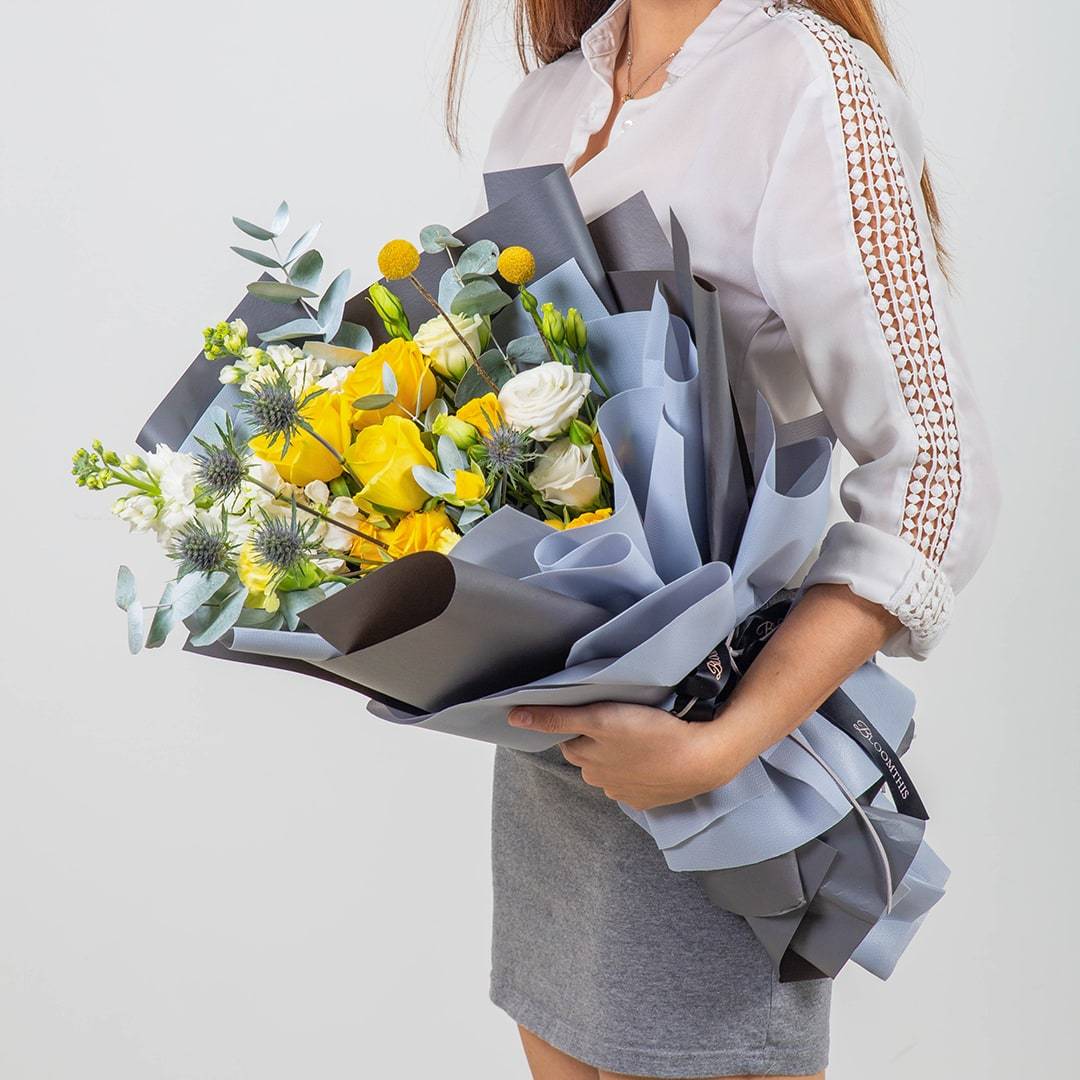 Jeanette Yellow Rose Bouquet - Image 4