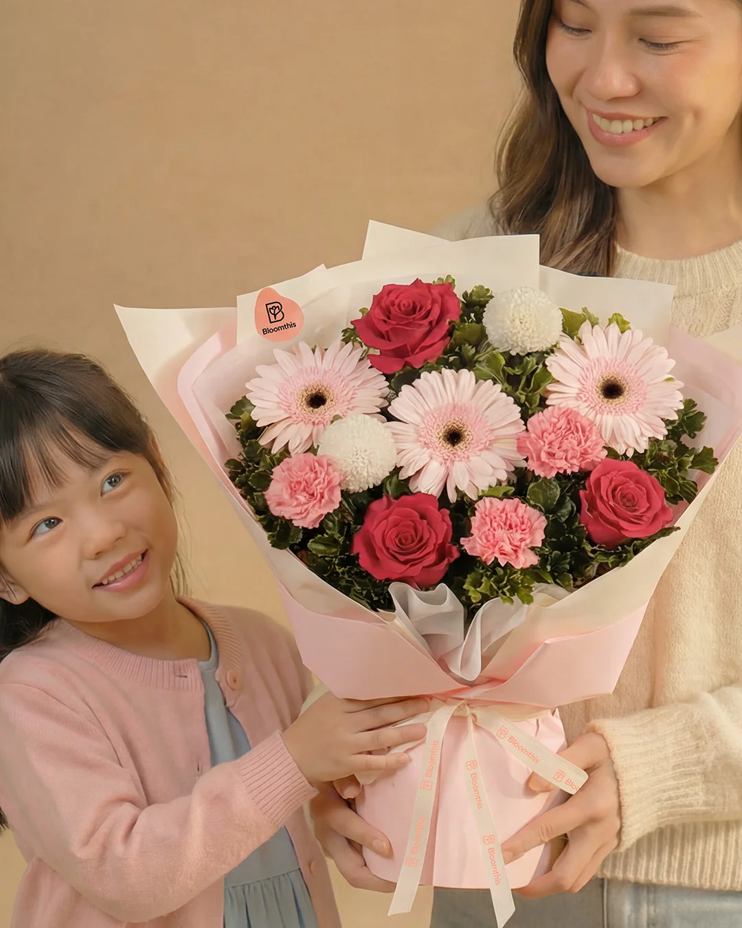 Marilyn Pink Carnation Bouquet - Image 4